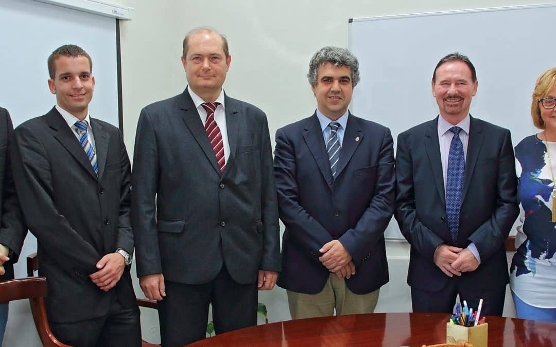 Közös MASTER fokozatú egyetemi képzést indított a Cádizi Egyetem és az RVA